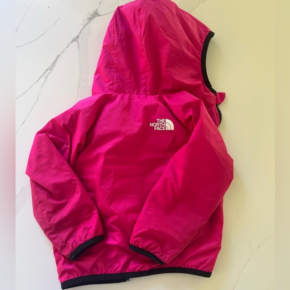 EUC The North Face 12-18 month Reversible Windwall/fleece jacket - Picture 6 of 10
